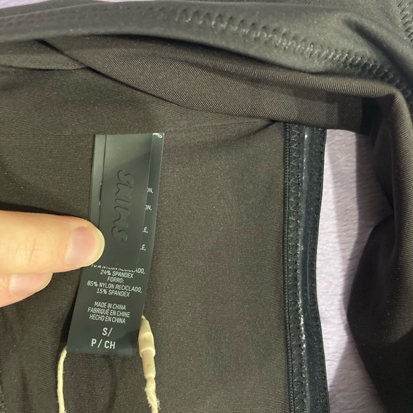 Skims SIGNATURE SWIM BANDEAU BIKINI TOP with strap, NWT, size XS, Small, Black - Picture 6 of 8